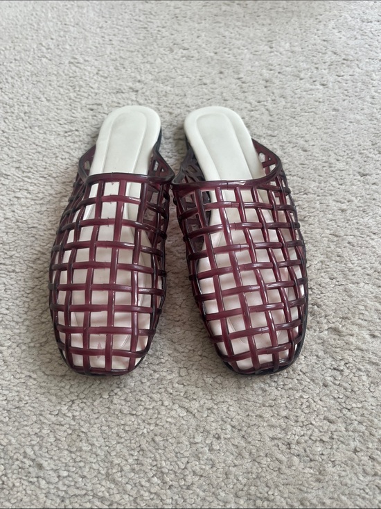 Amazon Shoes - Woven Burgundy Slip-On Jelly Mules